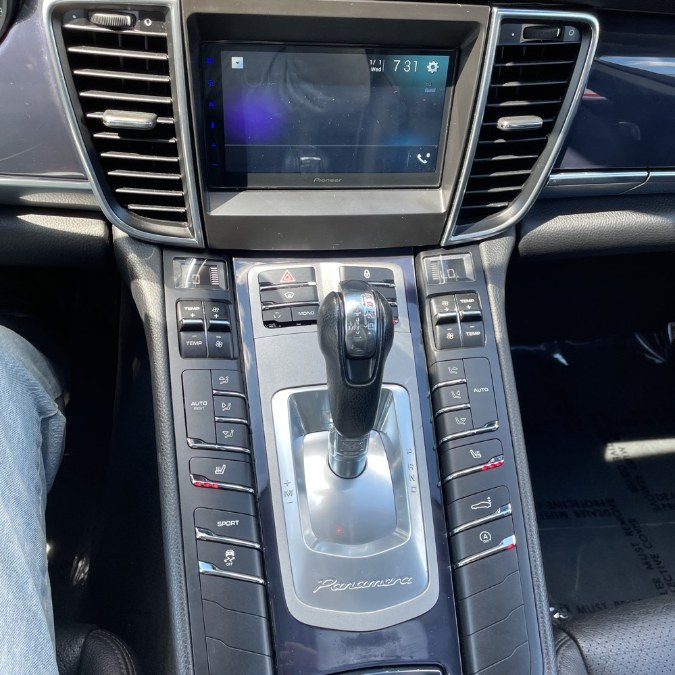 2012 Porsche Panamera photo