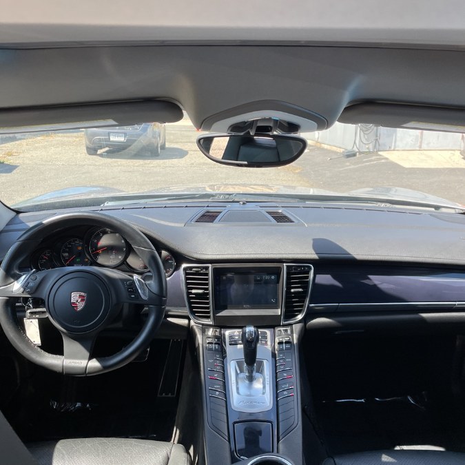 2012 Porsche Panamera photo