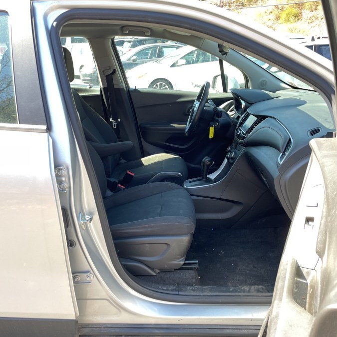 2017 Chevrolet Trax AWD 4dr LT photo