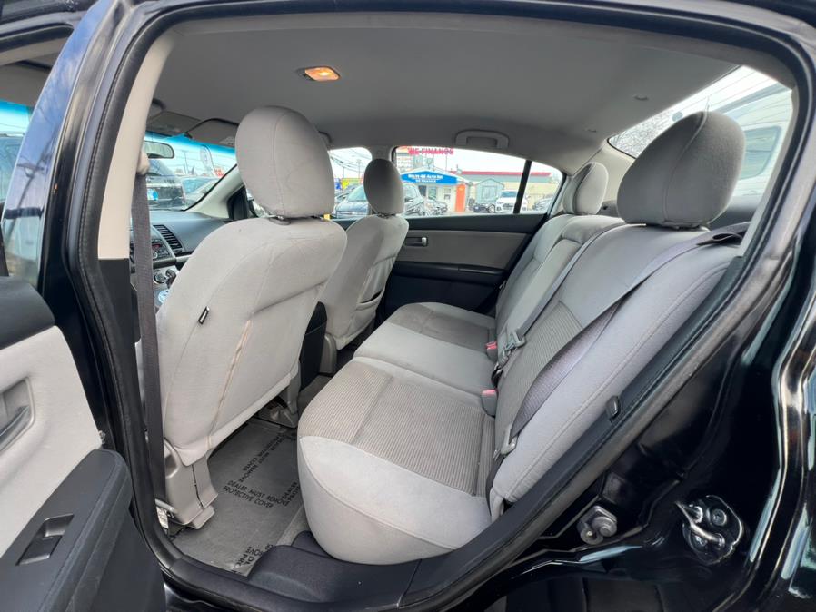 2012 Nissan Sentra 2.0 photo