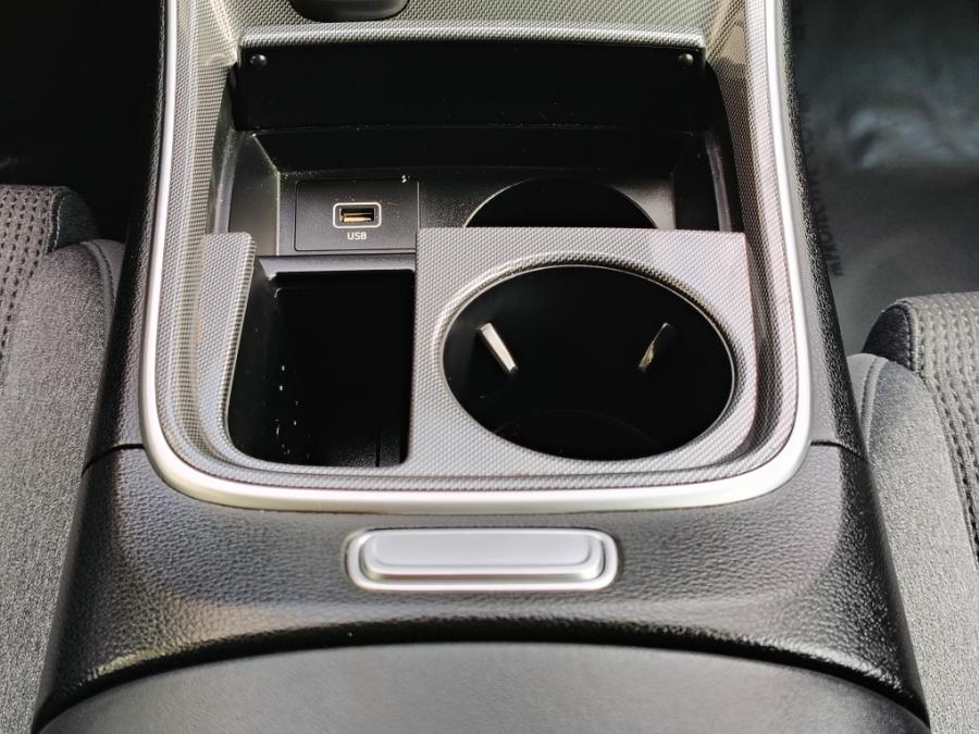 2022 Hyundai Santa Fe SEL AWD photo