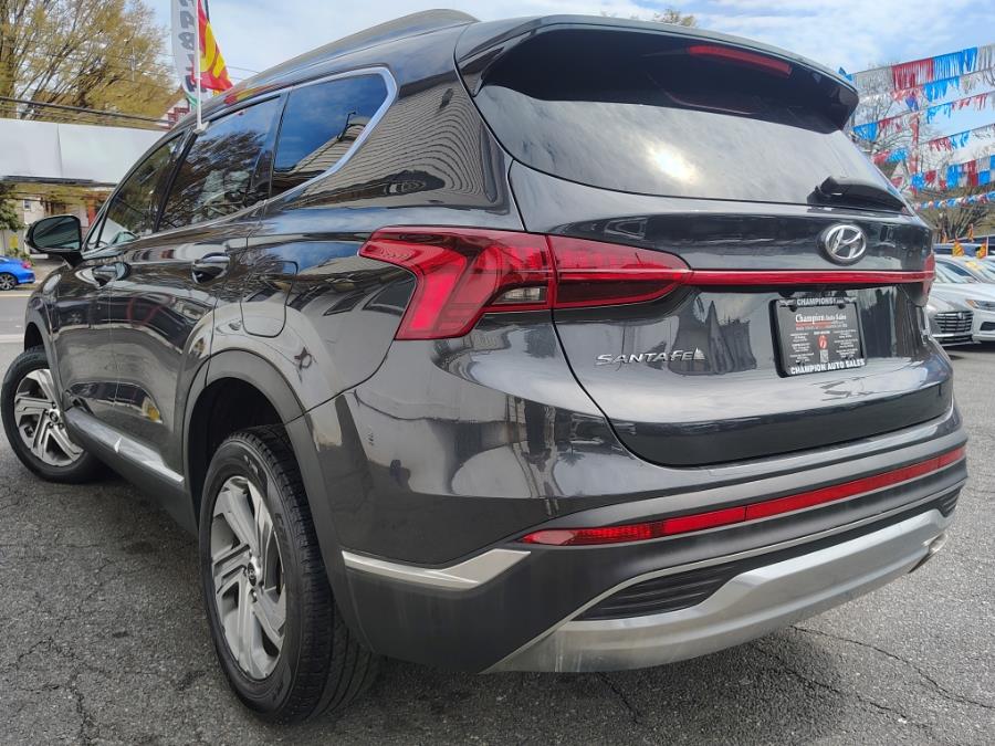 2022 Hyundai Santa Fe SEL AWD photo