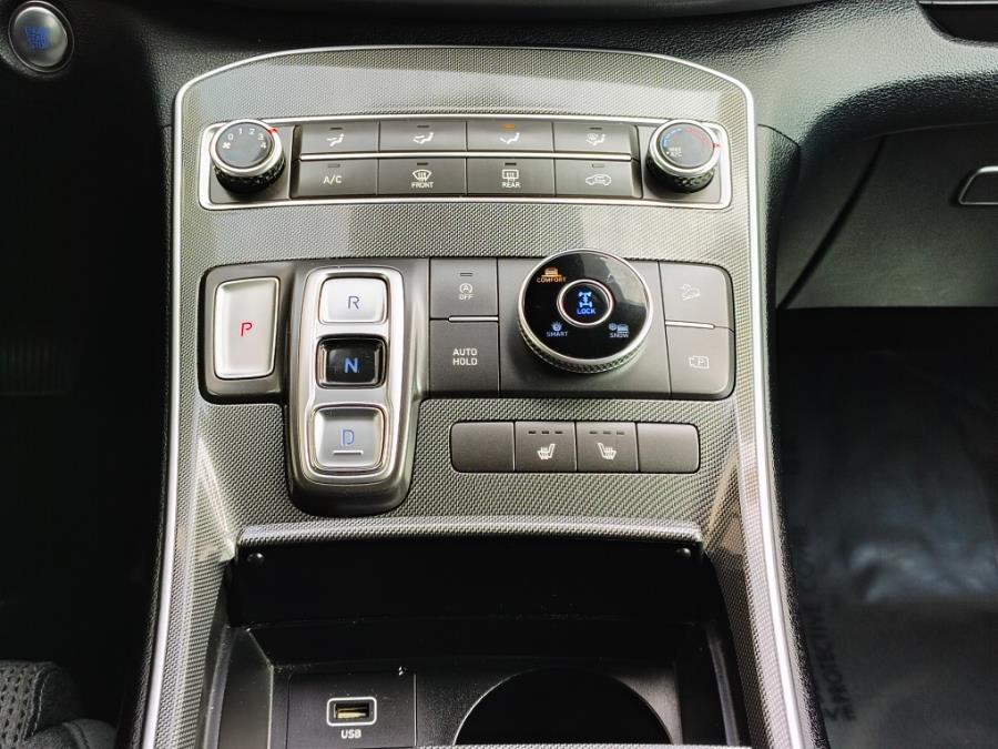 2022 Hyundai Santa Fe SEL AWD photo