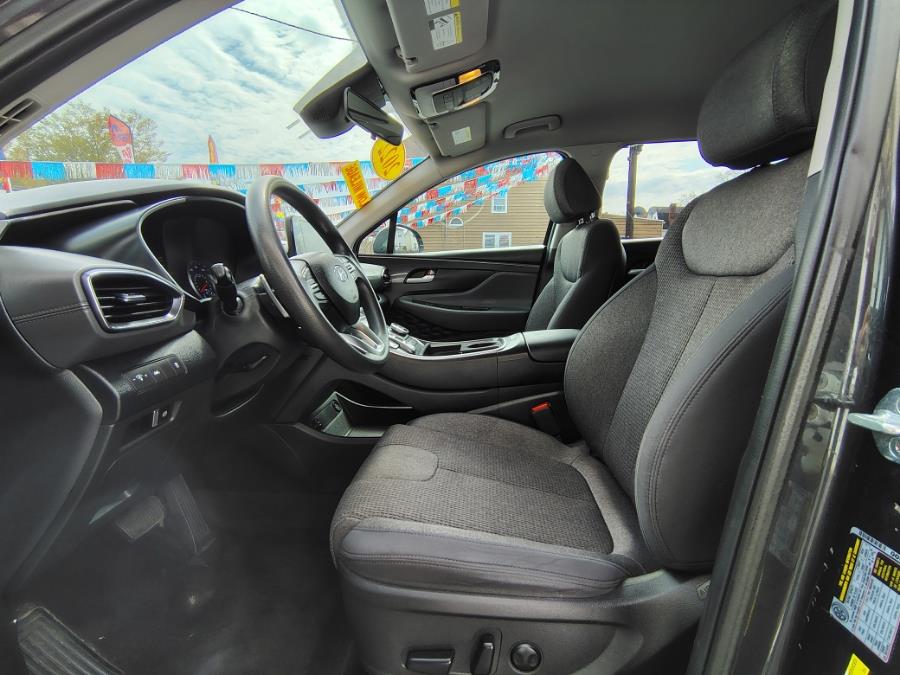 2022 Hyundai Santa Fe SEL AWD photo