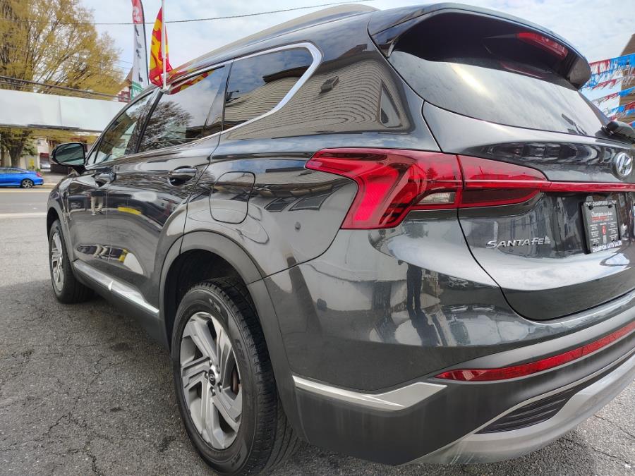 2022 Hyundai Santa Fe SEL AWD photo