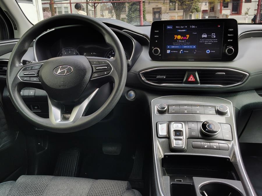 2022 Hyundai Santa Fe SEL AWD photo