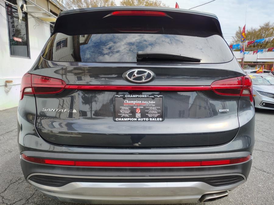 2022 Hyundai Santa Fe SEL AWD photo