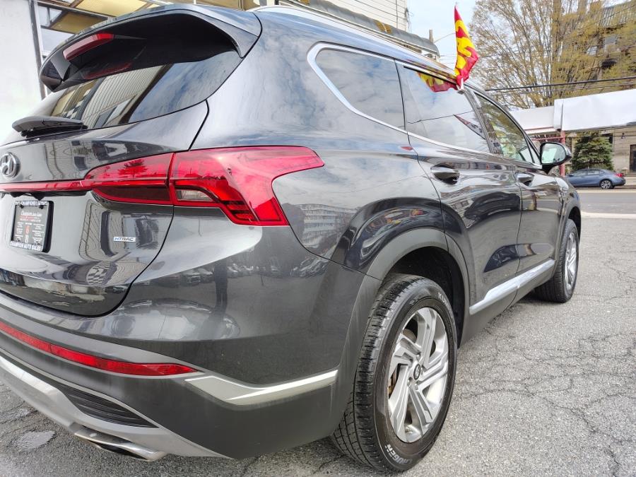 2022 Hyundai Santa Fe SEL AWD photo