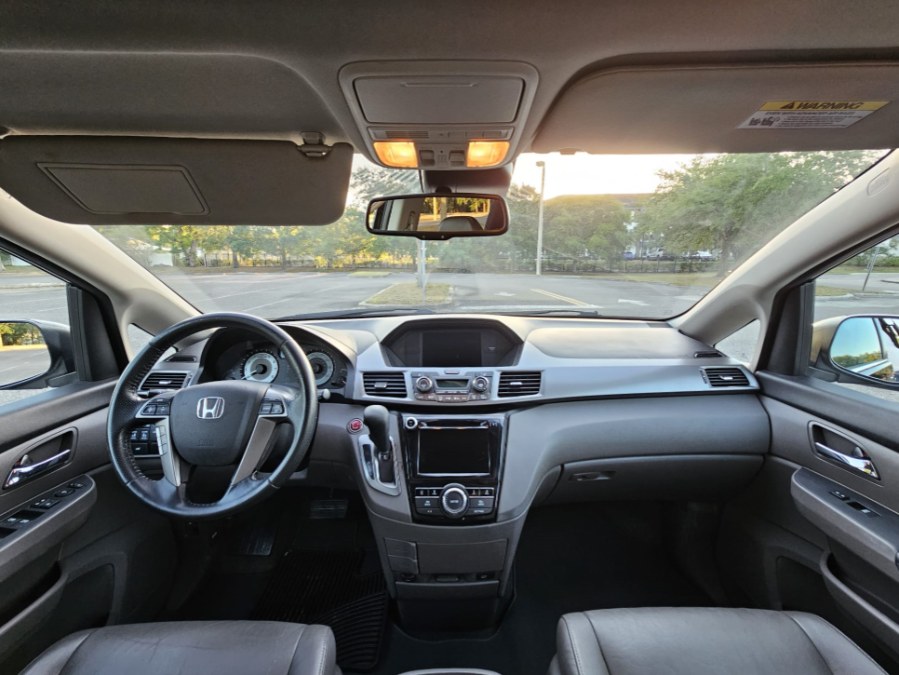 2016 Honda Odyssey 5dr EX-L photo