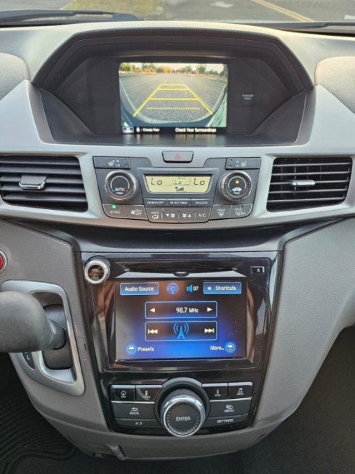 2016 Honda Odyssey 5dr EX-L photo