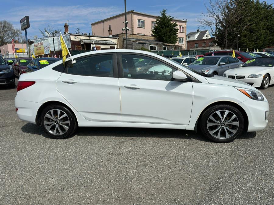 2017 Hyundai Accent Value Edition Sedan Auto photo