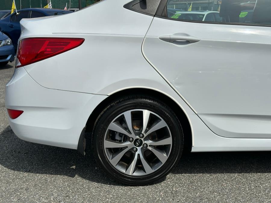 2017 Hyundai Accent Value Edition Sedan Auto photo