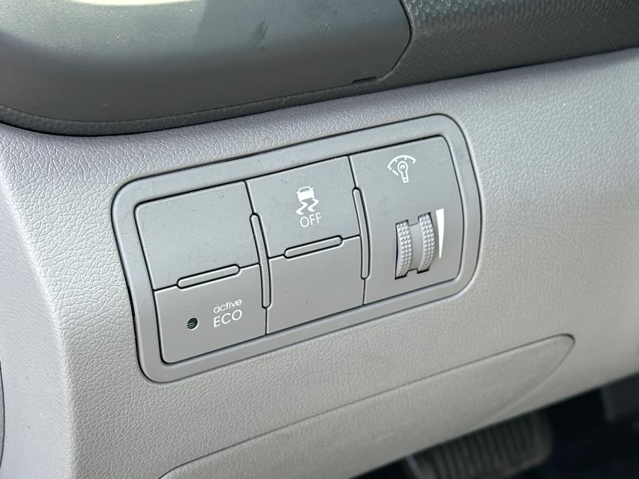 2017 Hyundai Accent Value Edition Sedan Auto photo