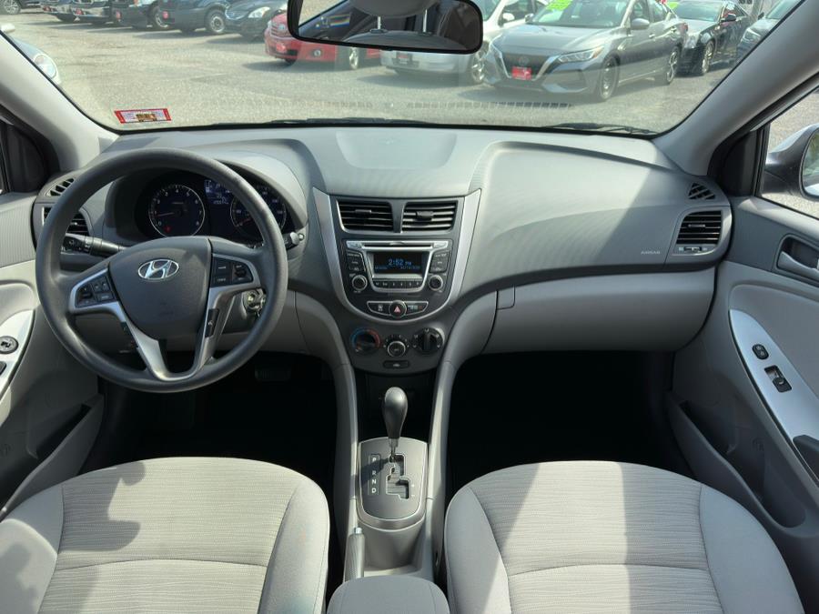 2017 Hyundai Accent Value Edition Sedan Auto photo
