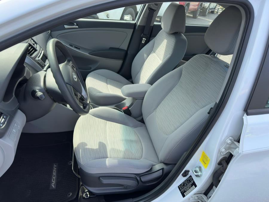 2017 Hyundai Accent Value Edition Sedan Auto photo