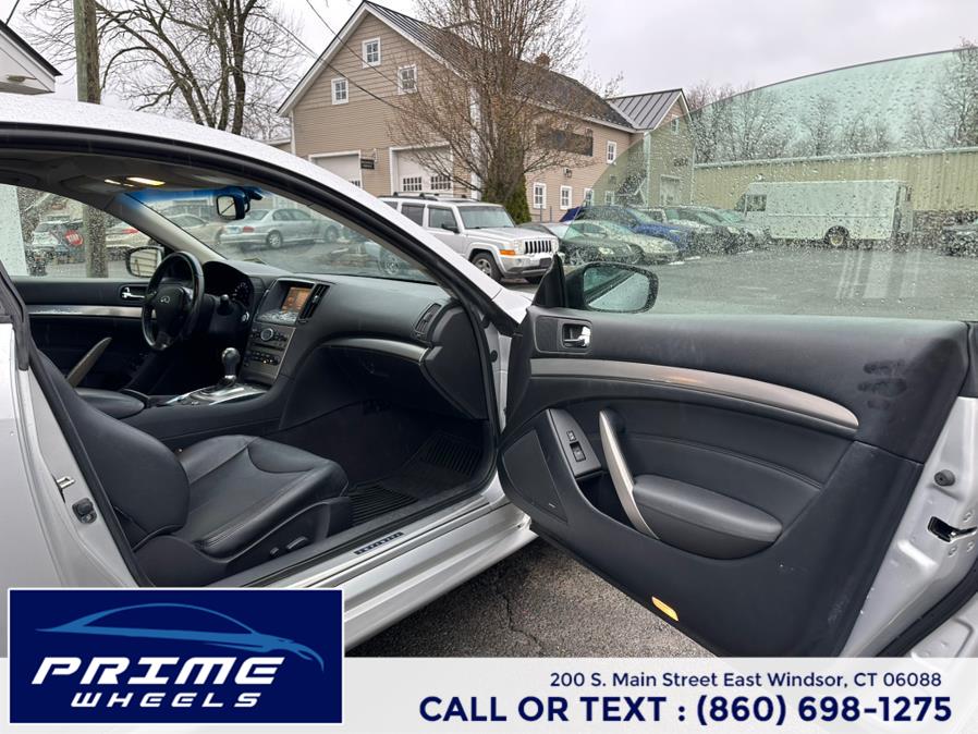 2012 Infiniti Integra x photo