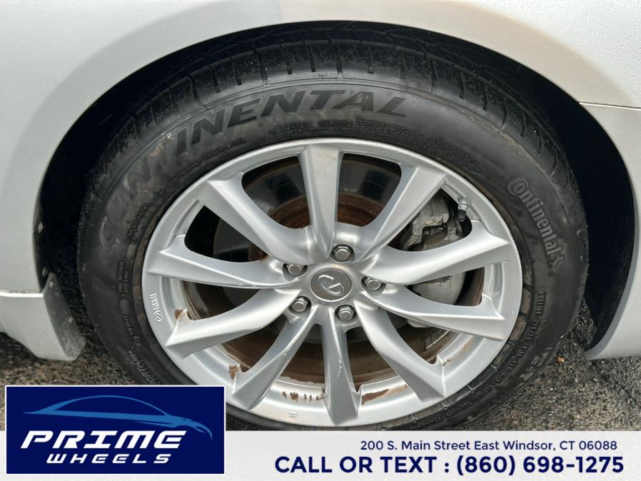 2012 Infiniti Integra x photo