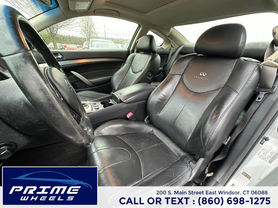 2012 Infiniti Integra x photo