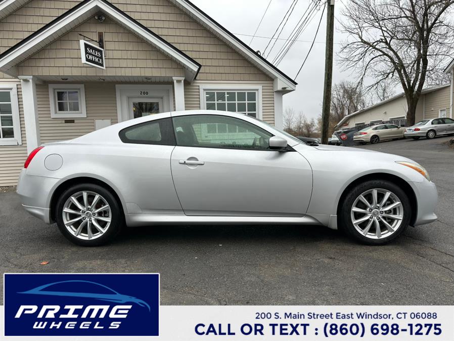 2012 Infiniti Integra x photo