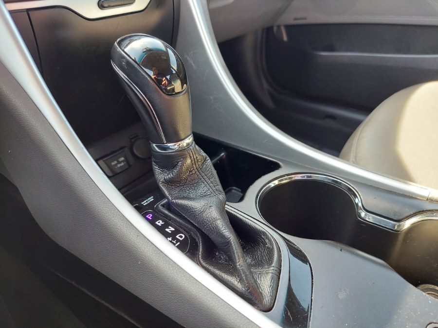 2011 Hyundai Sonata Limited photo