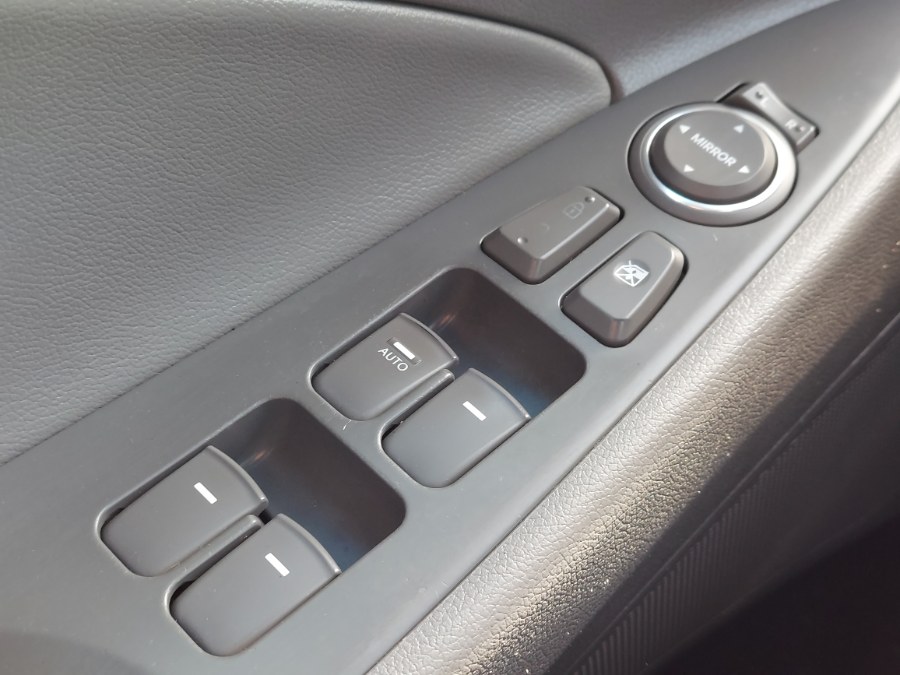 2011 Hyundai Sonata Limited photo