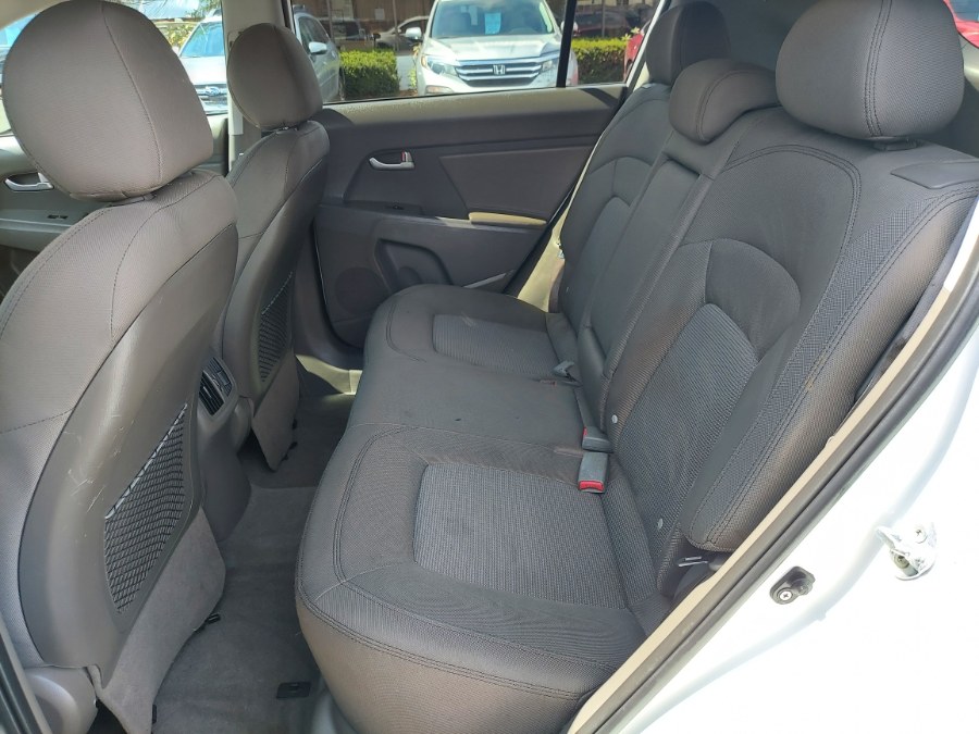 2016 Kia Sportage AWD 4dr LX photo