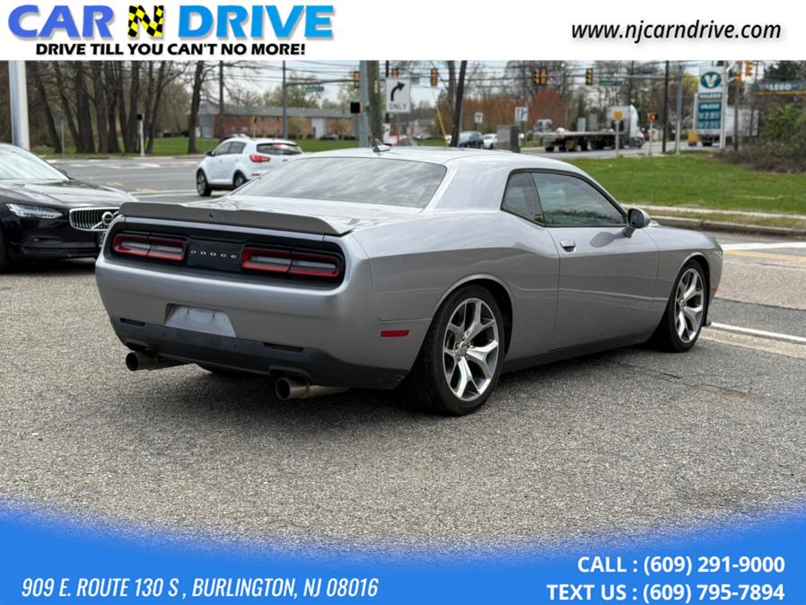 2016 Dodge Challenger SXT Plus photo