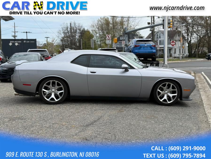 2016 Dodge Challenger SXT Plus photo