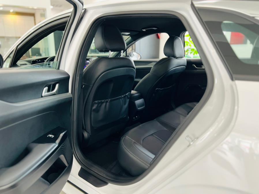 2022 Kia K5 GT-Line Auto FWD photo