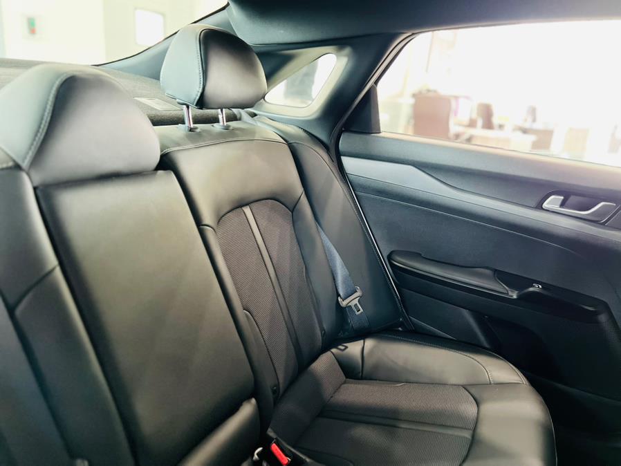 2022 Kia K5 GT-Line Auto FWD photo