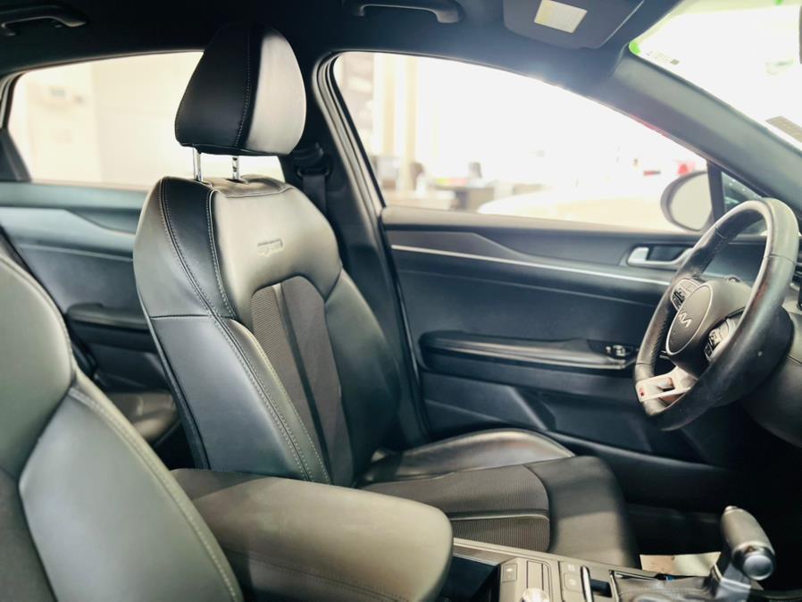 2022 Kia K5 GT-Line Auto FWD photo