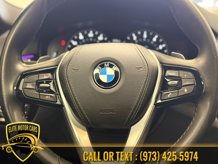 2019 BMW 5-Series 530i xDrive Sedan photo