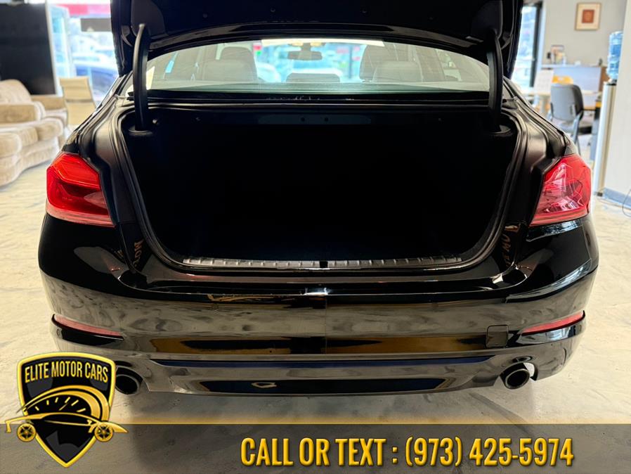 2019 BMW 5-Series 530i xDrive Sedan photo
