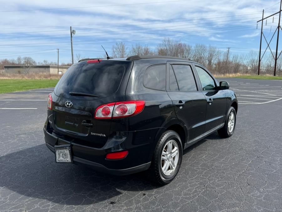 2011 Hyundai Santa Fe GLS photo