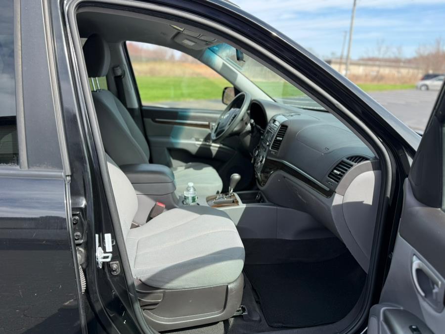2011 Hyundai Santa Fe GLS photo