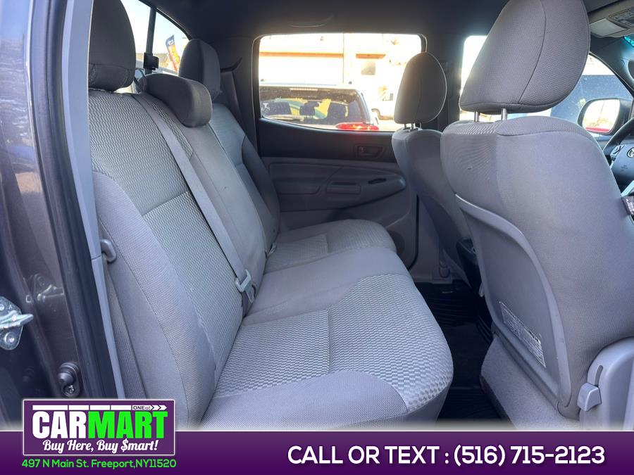 2014 Toyota Tacoma V6 photo