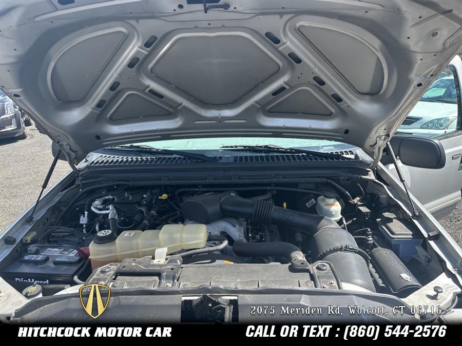 2005 Ford Excursion XLS photo
