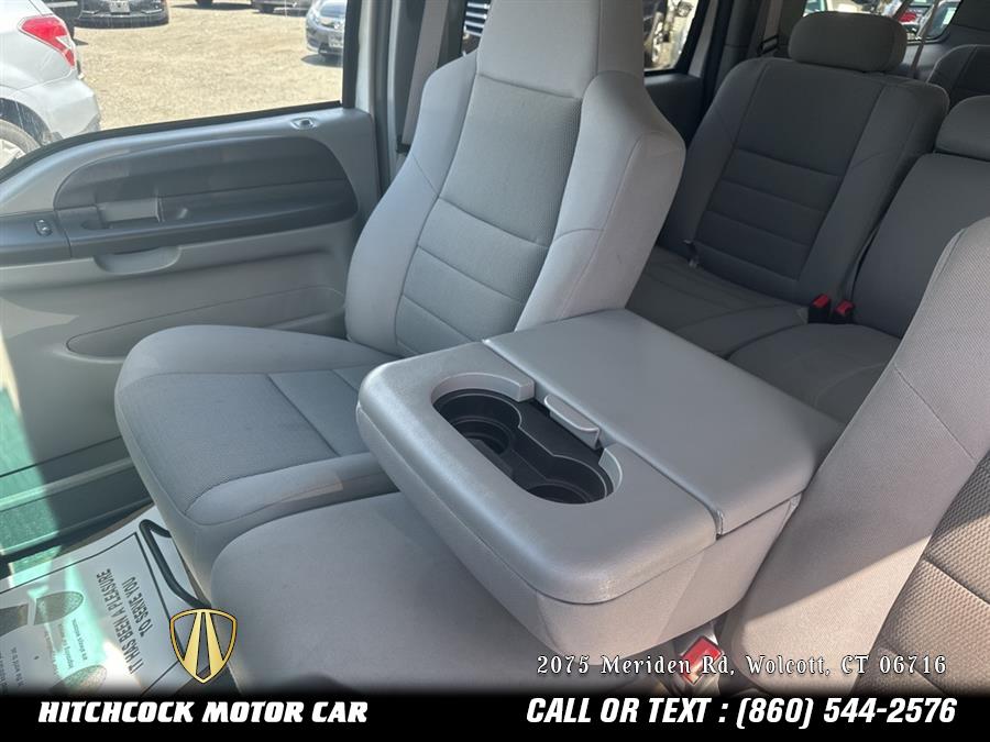 2005 Ford Excursion XLS photo