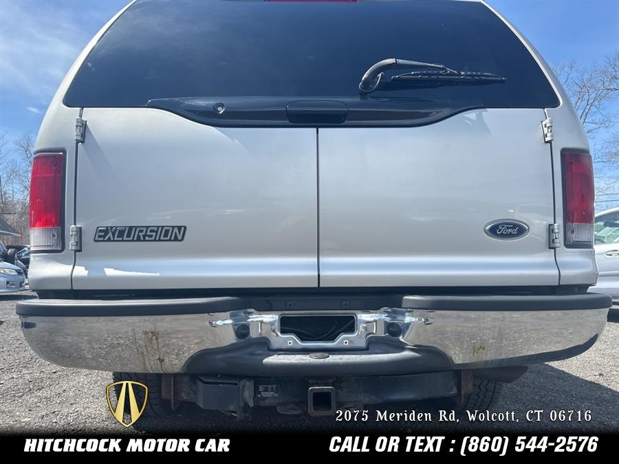 2005 Ford Excursion XLS photo