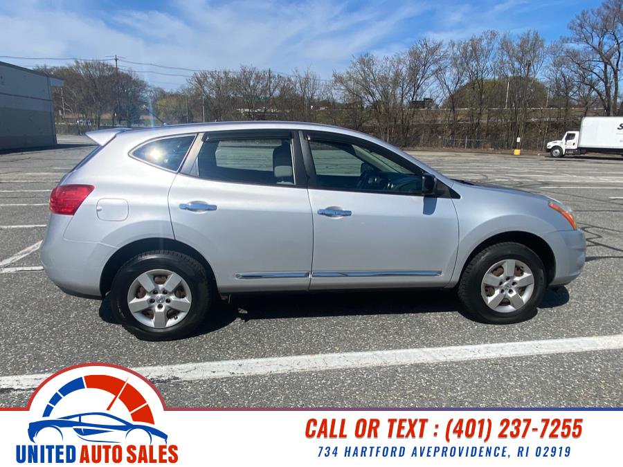 2011 Nissan Rogue S photo