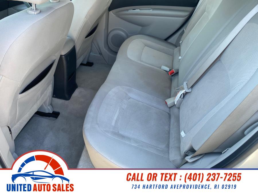 2011 Nissan Rogue S photo