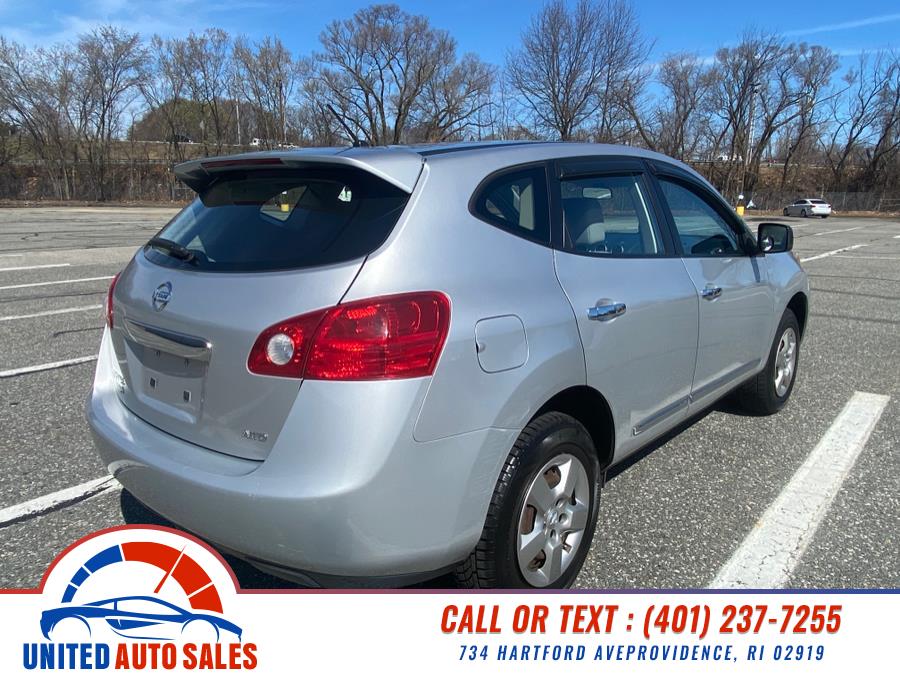 2011 Nissan Rogue S photo