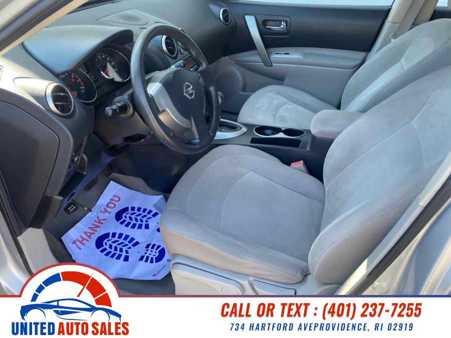 2011 Nissan Rogue S photo