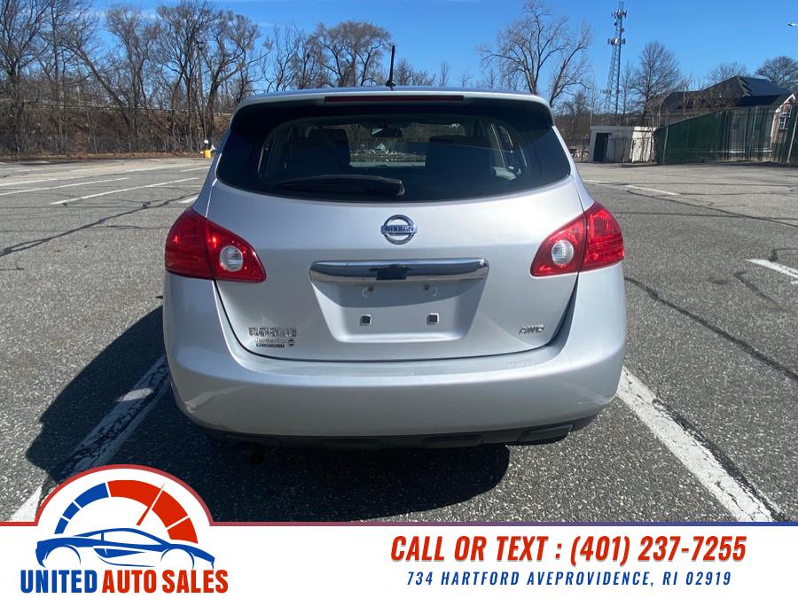 2011 Nissan Rogue S photo