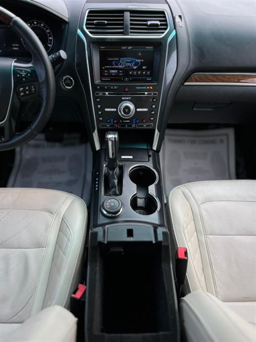2016 Ford Explorer 4WD 4dr Platinum photo