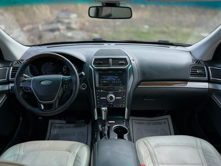 2016 Ford Explorer 4WD 4dr Platinum photo