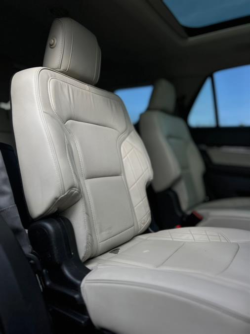 2016 Ford Explorer 4WD 4dr Platinum photo