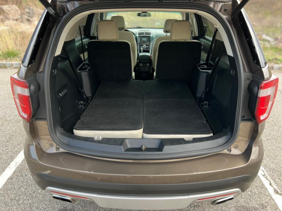 2016 Ford Explorer 4WD 4dr Platinum photo