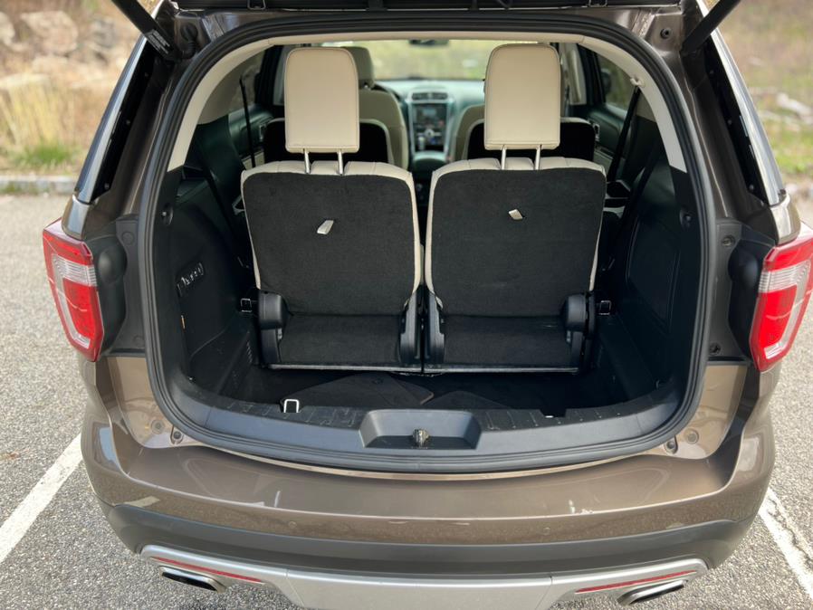 2016 Ford Explorer 4WD 4dr Platinum photo