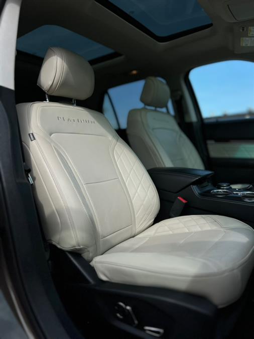 2016 Ford Explorer 4WD 4dr Platinum photo